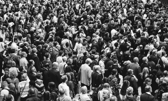 Short Story About A Long Line long-line-short
